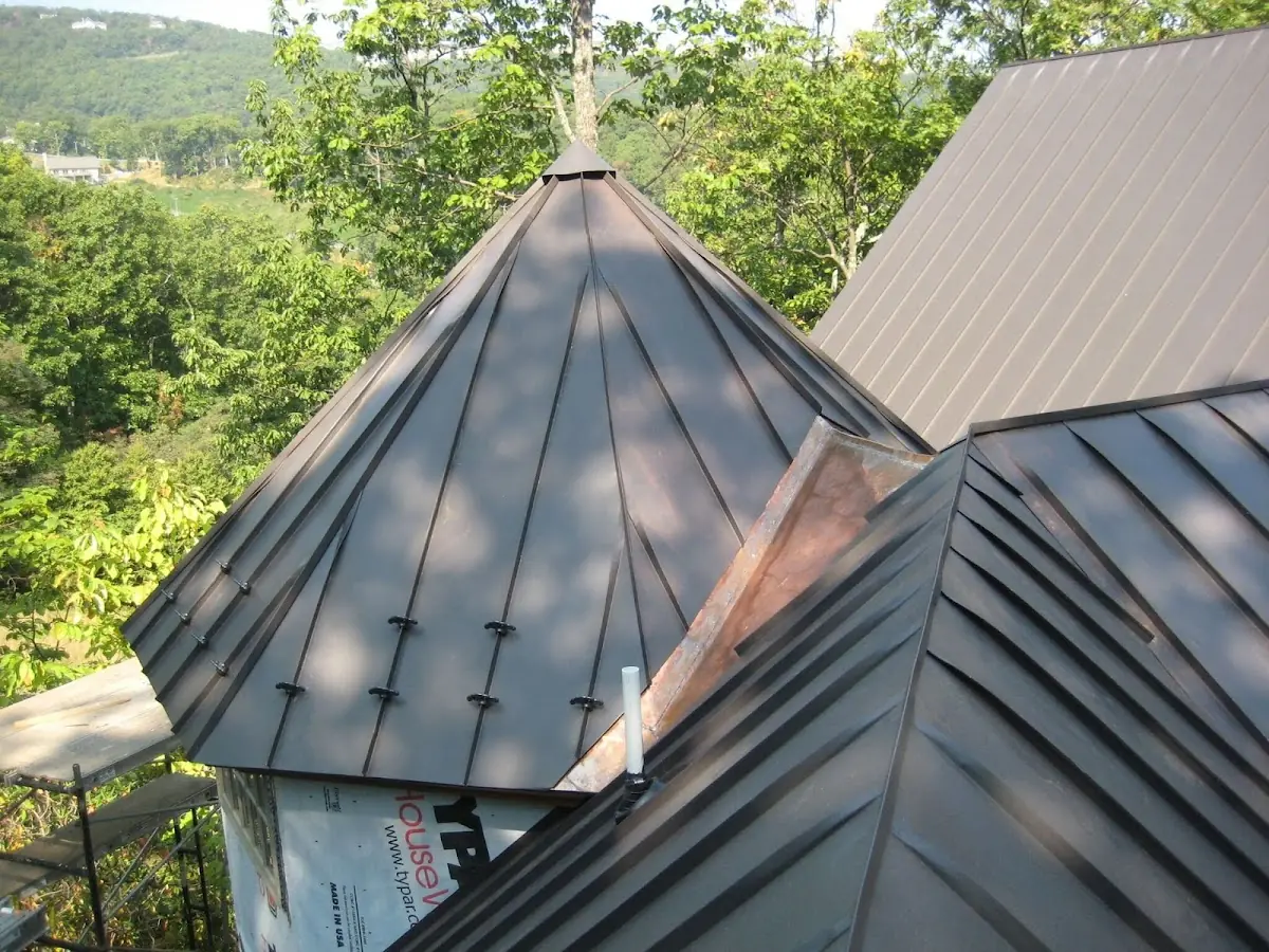 Professional Shingle Replacement & Repair by Craftsman Roofing in Courtland